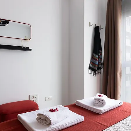 Apartament Jade 4 *